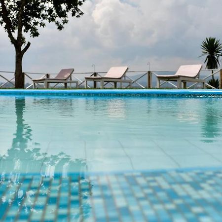 Pili Pili Boutique Hotel Kigali Exteriör bild