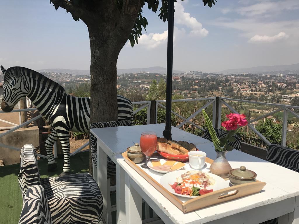 Pili Pili Boutique Hotel Kigali Exteriör bild